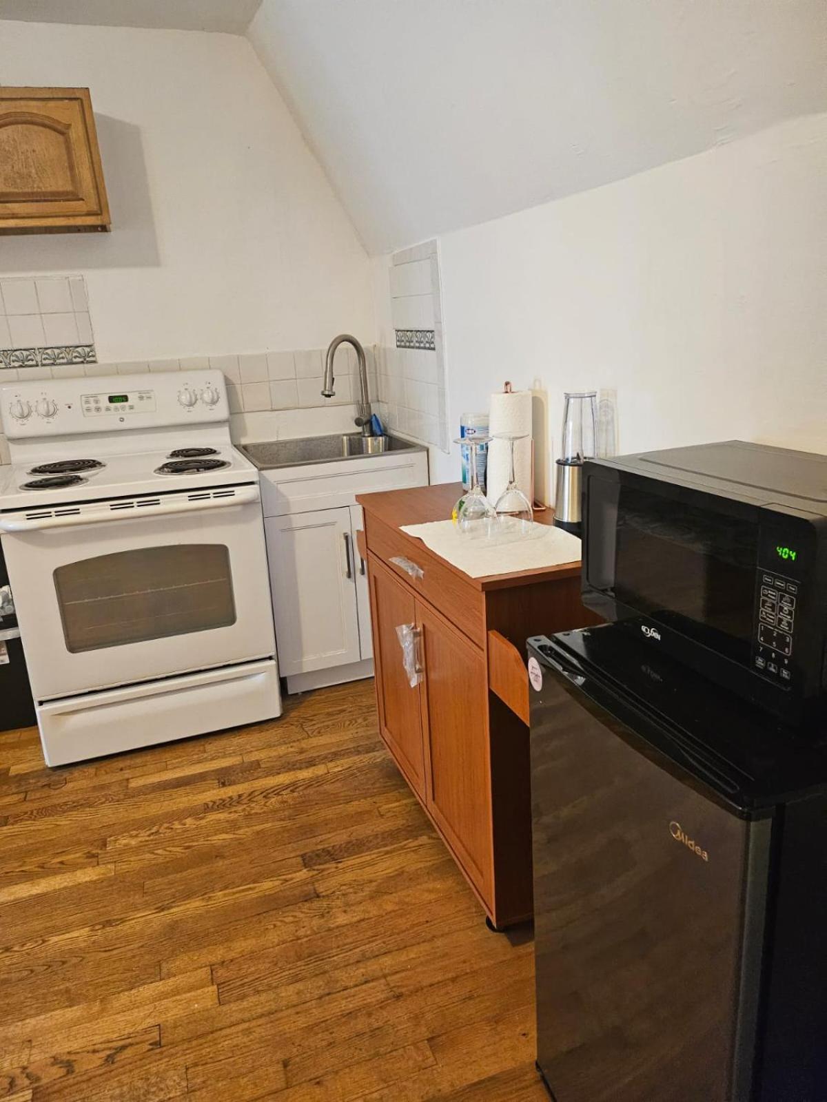 Ud Apartment *